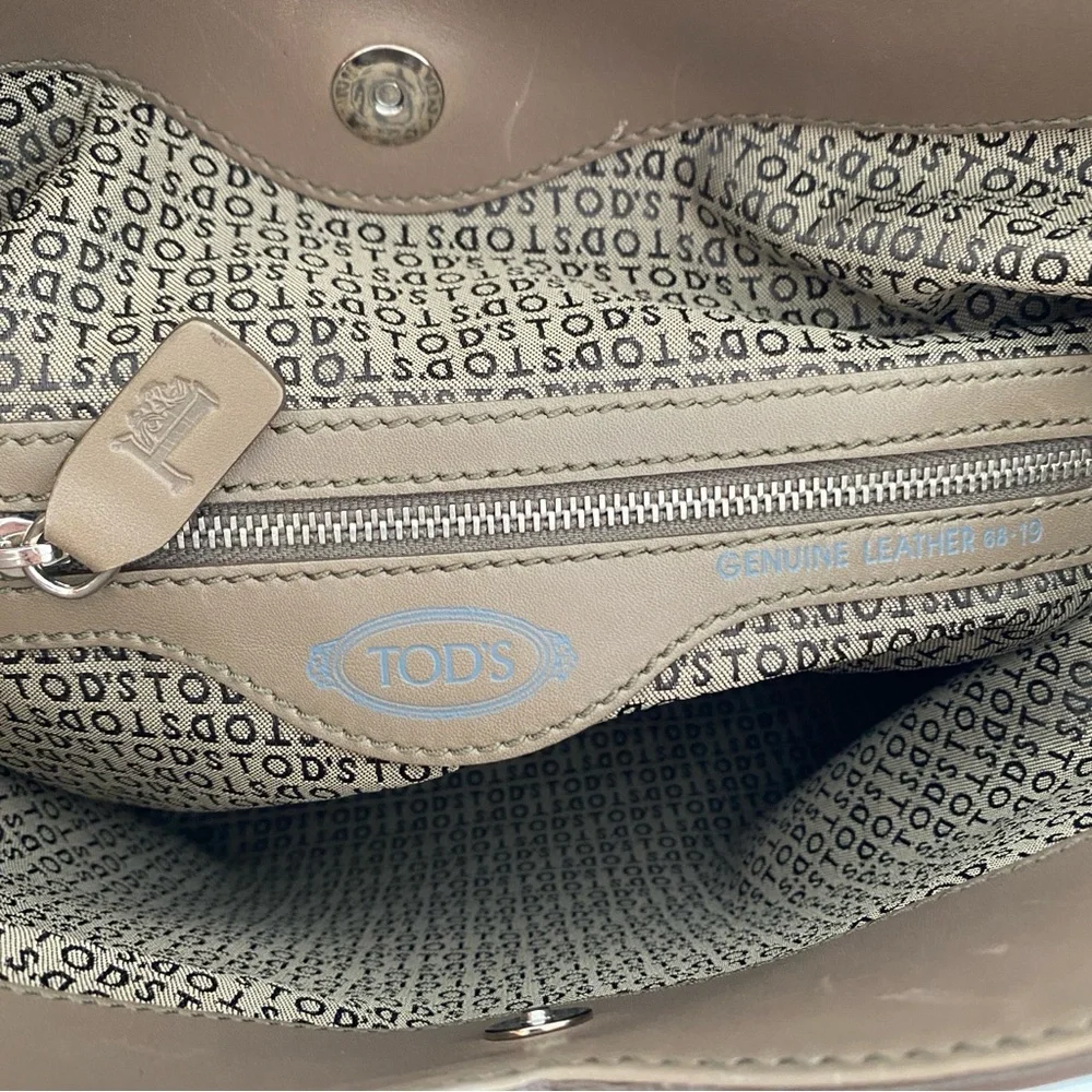 Tod's Di shoulder Bag